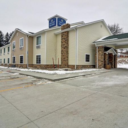 Cobblestone Hotel & Suites - Punxsutawney 외부 사진