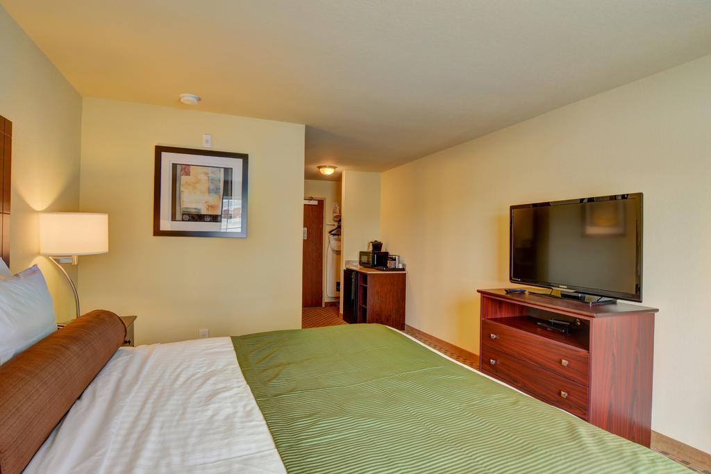 Cobblestone Hotel & Suites - Punxsutawney 외부 사진