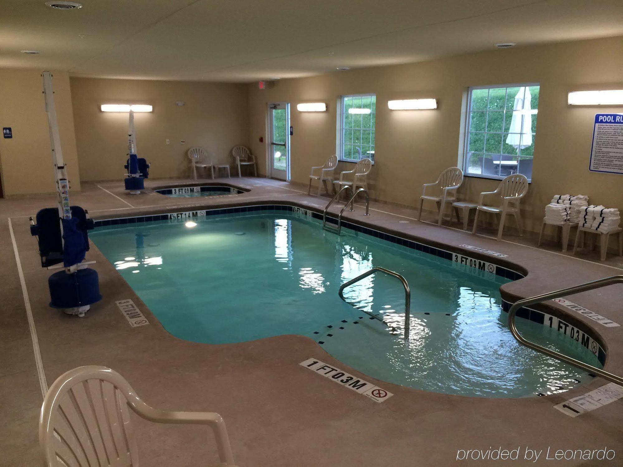 Cobblestone Hotel & Suites - Punxsutawney 외부 사진